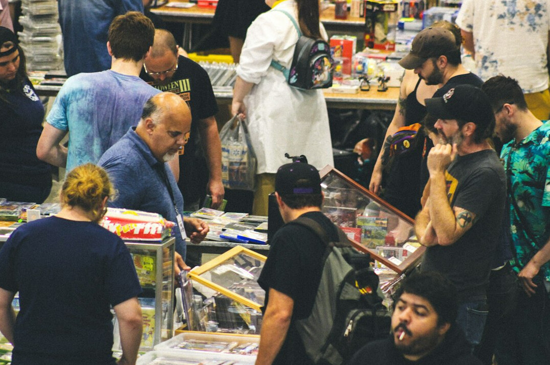 store detective observing crowd